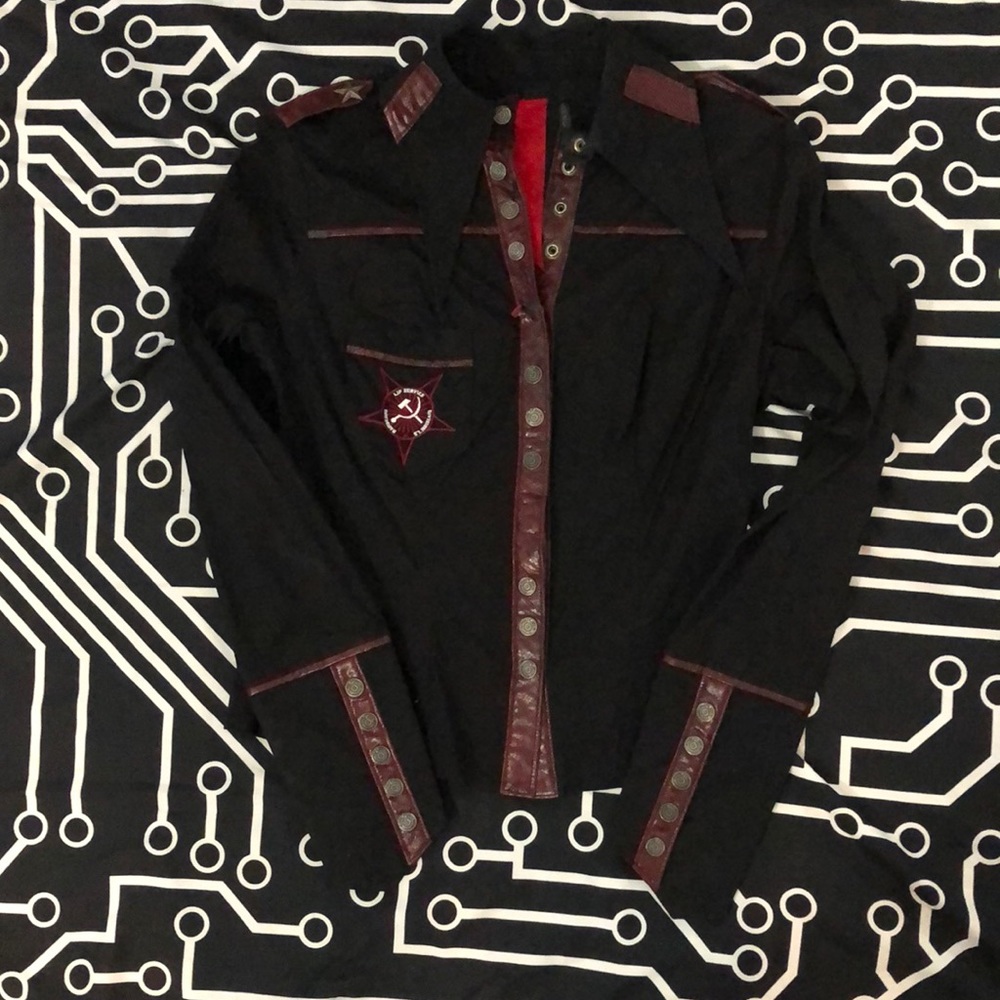 Lip service division LS Smirnoff’s Own top